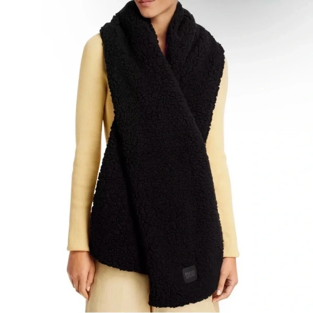NWT! UGG Sherpa Oversized Scarf ONE SIZE - Picture 1 of 3